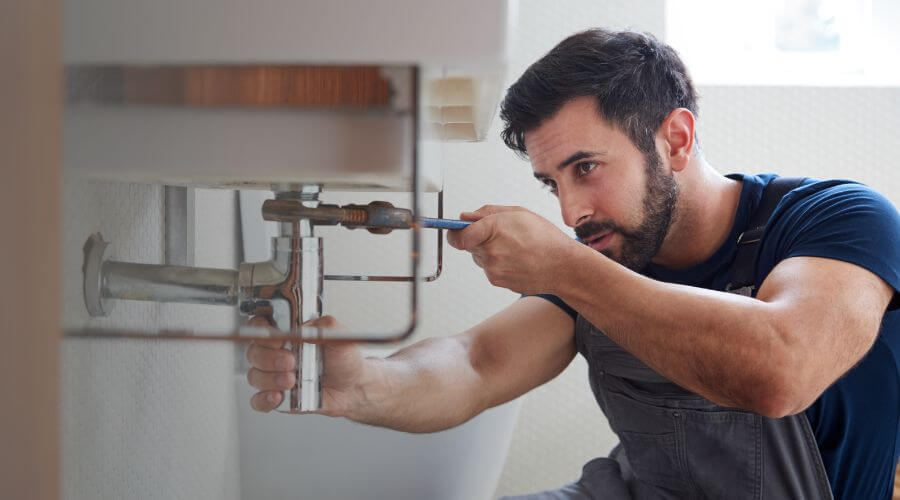Water heater leaking fix in Fishing Creek, MD